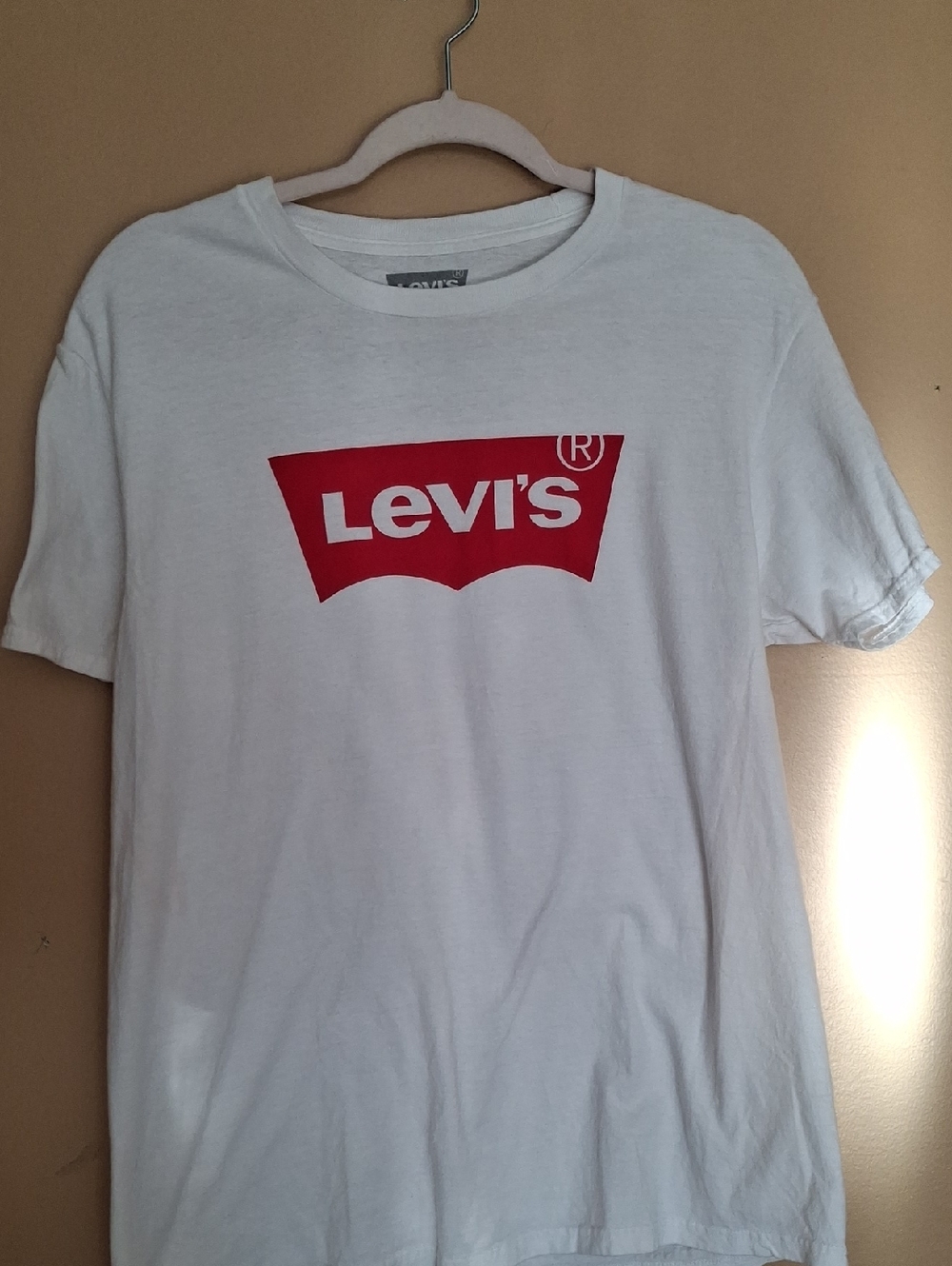 90s Levi's White Short Sleeve T-Shirt with Red Logo